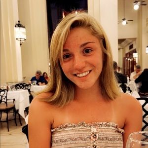 Meet your Posher, Hannah